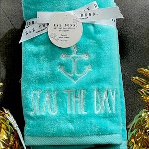 Rae Dunn Hand Towels NWT’s